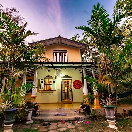 Coconut Villa Мидигама-Ист Экстерьер фото