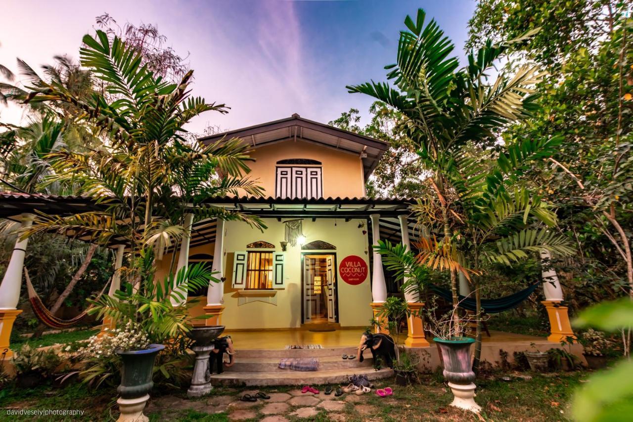 Coconut Villa Мидигама-Ист Экстерьер фото